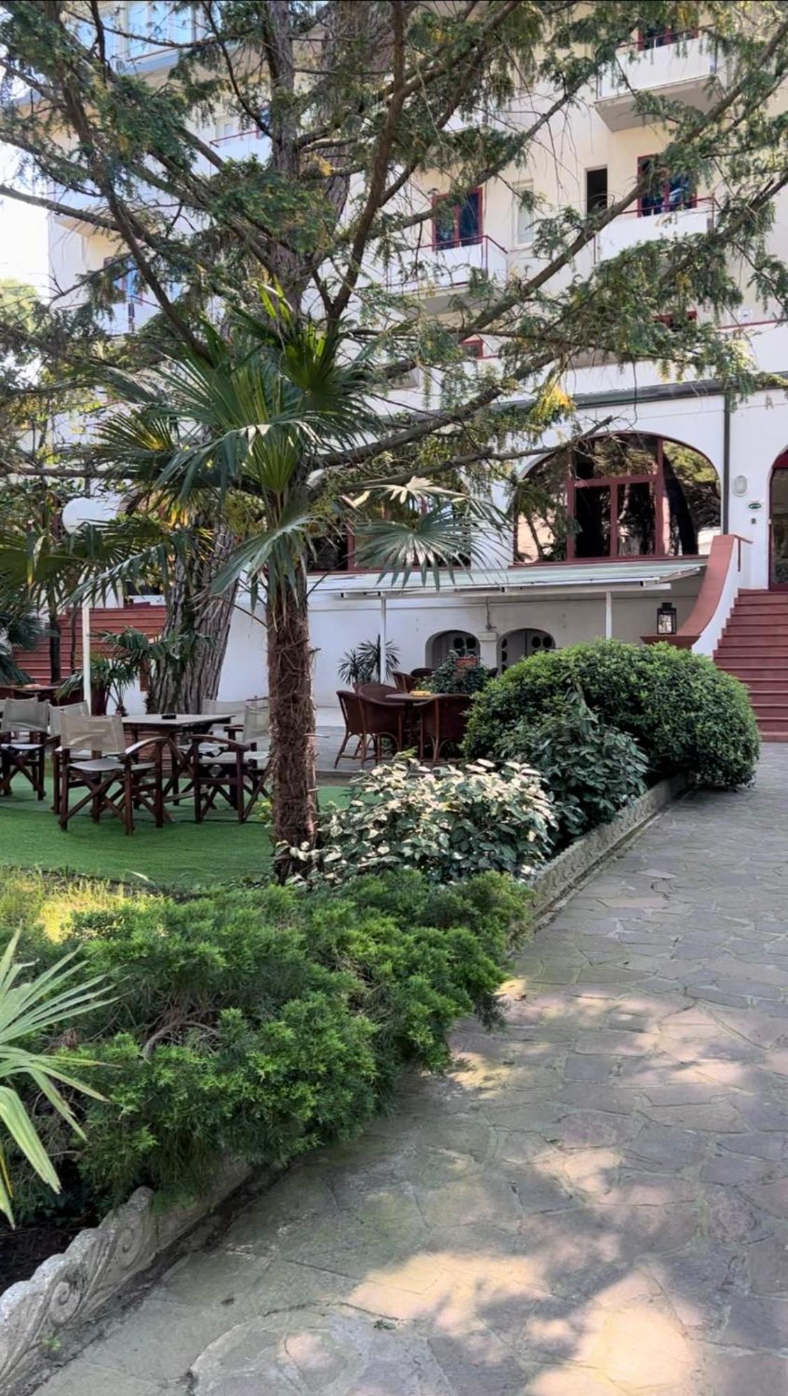 G&D Hotel Deanna Pool&Brunch มิลาโน แมริตทิมา ภายนอก รูปภาพ